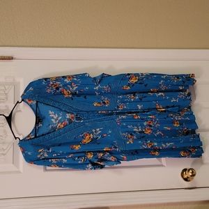Torrid Size 6 Floral Blouse